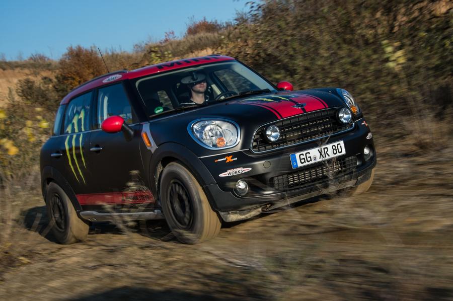  Mini Countryman X-Raid Service Vehicle 2012 года  (фото 32 из 41)